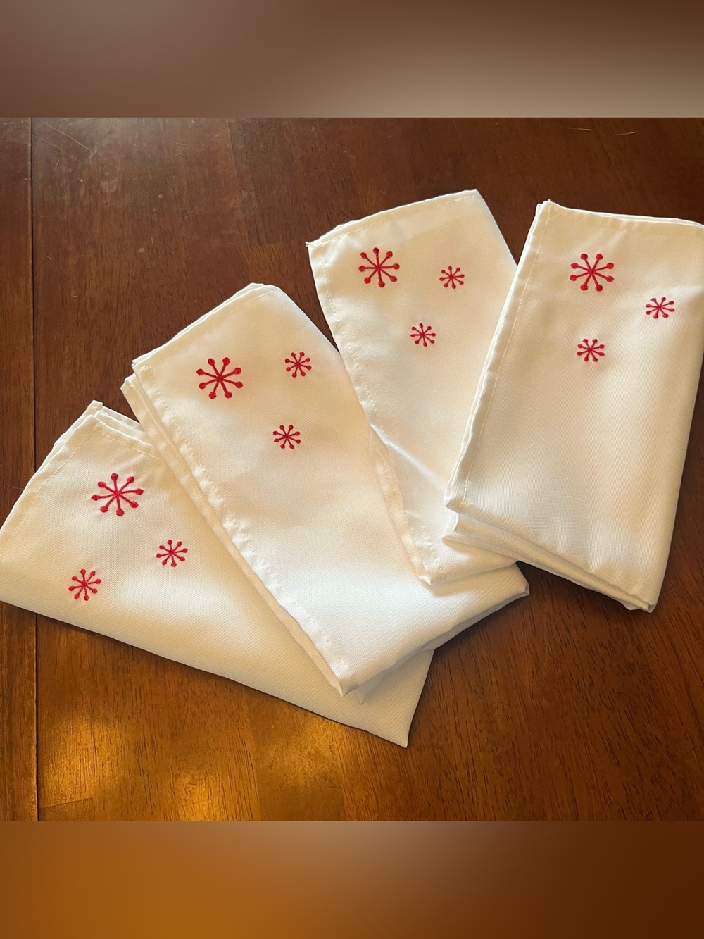 Red and White Cloth Polyester Napkins Set of 4